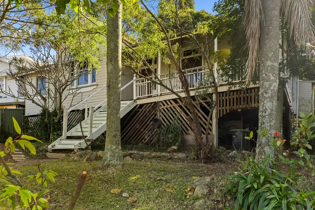 Auchenflower 4 Bedroom Restoration, Renovation or Redevelopment on 1,032sqm