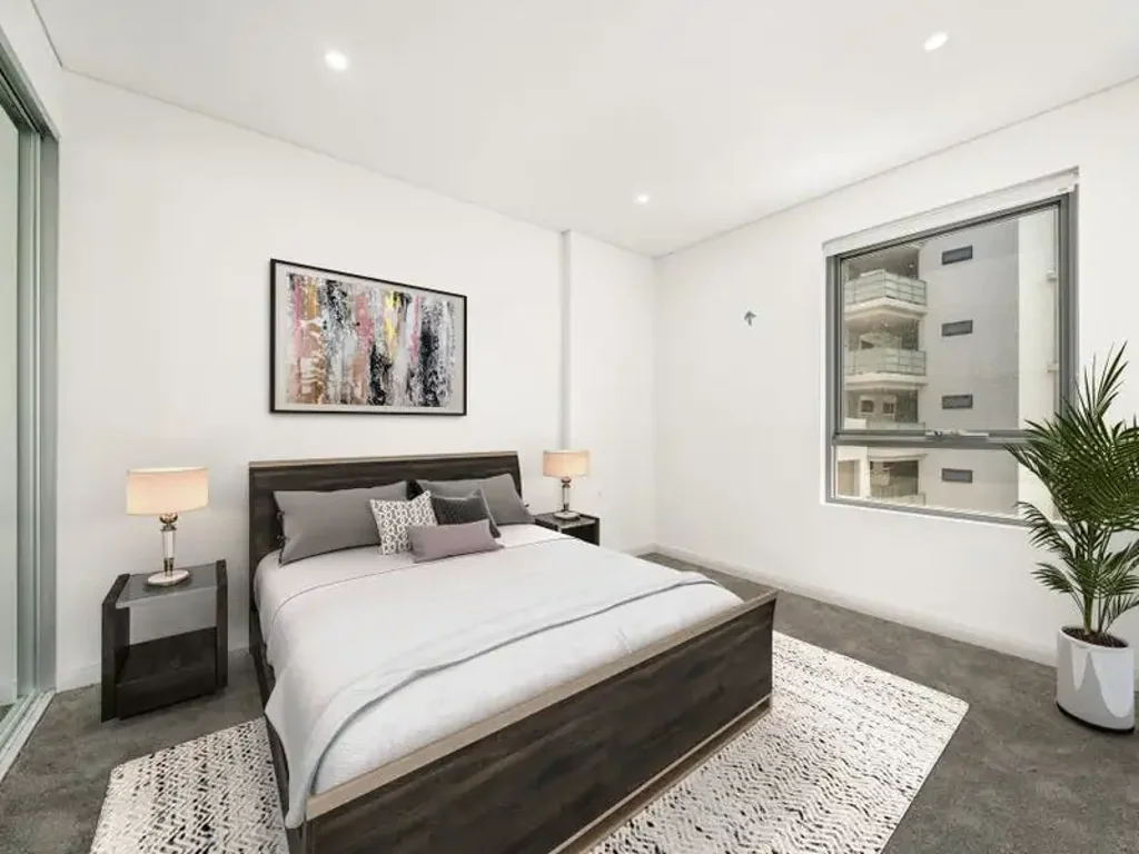 ONE BEDROOM UNIT WITH ABUNDANCE OF LIGHT