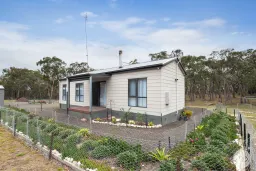 26 Moffats Road, Dereel