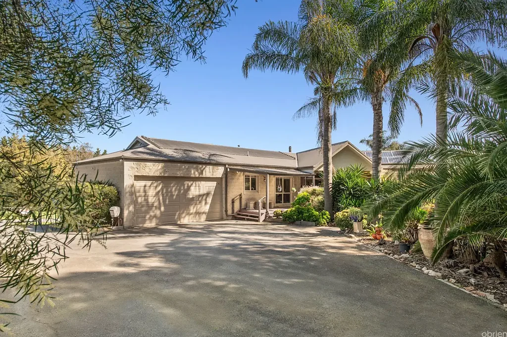 Langwarrin South 5Kwarto Space, Privacy & Family Living on 2.5 Acres
