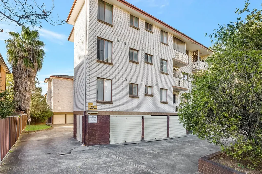 21/8-10 Goulburn Street, Warwick Farm, NSW 2170
