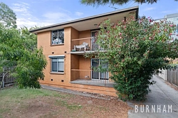 2/72 Droop Street, Footscray