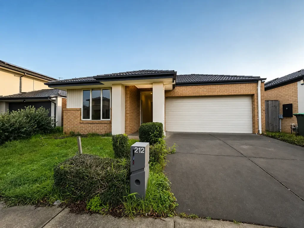 212 Haze Drive, Point Cook, VIC 3030, 4 rūma, 2 rūma horoi, House