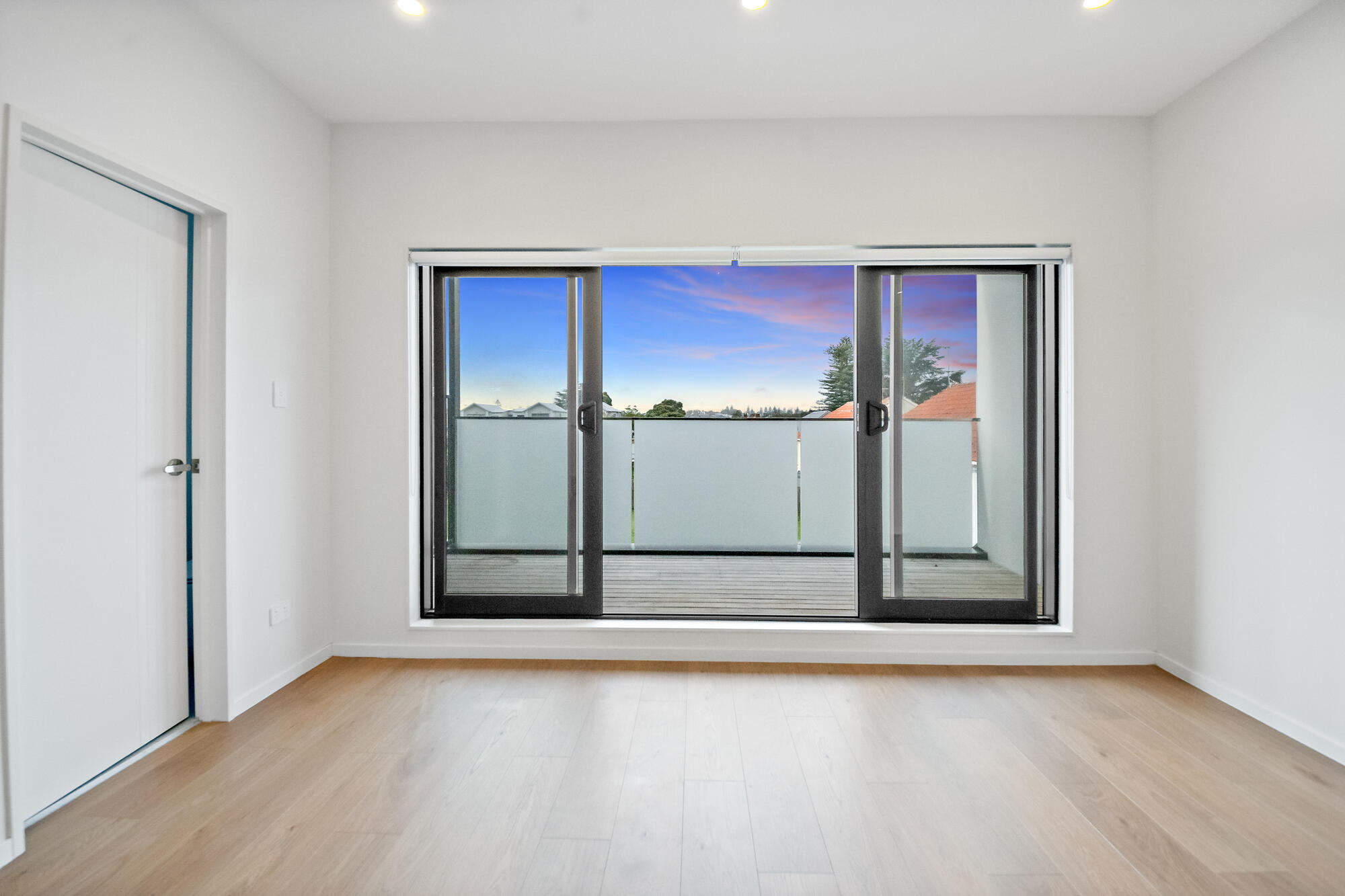 4/21 Erima Avenue, Point England, photo 9