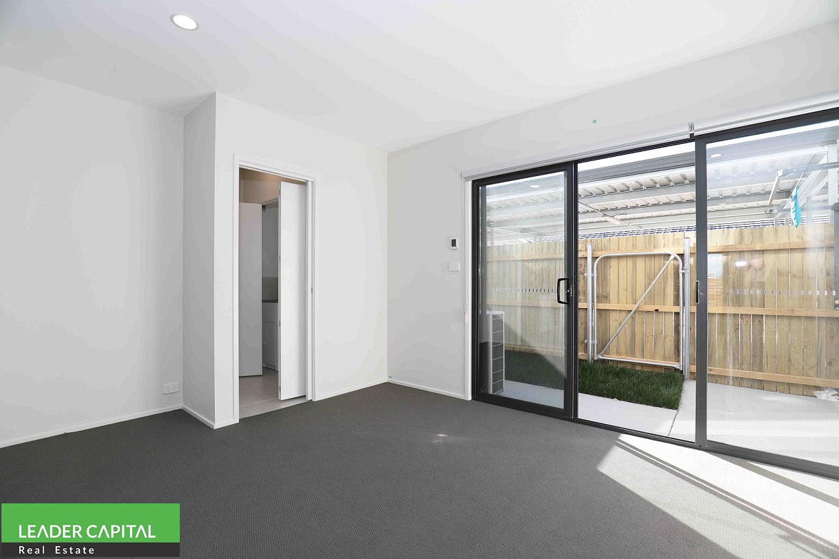 8A ROSENBERG ST, THROSBY ACT 2914, 0 Bedrooms, 0 Bathrooms, Townhouse