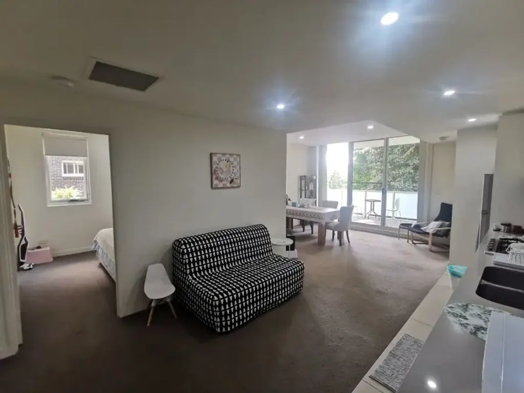 Fully Furnished Near New Apartment in Prime Location