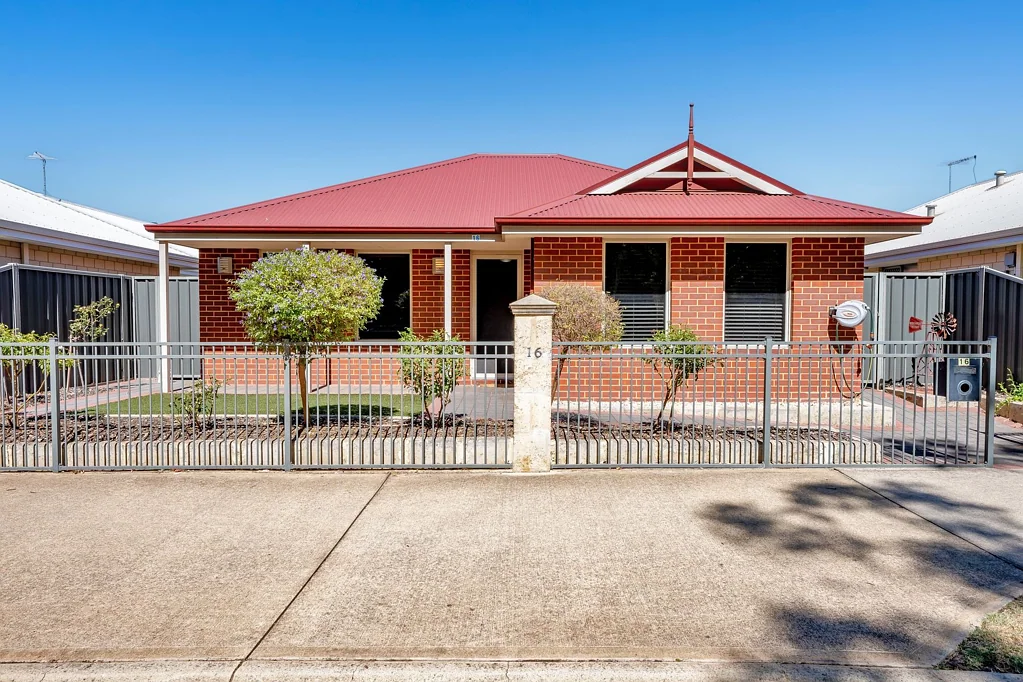 16 BOYS ROAD, Pinjarra, WA 6208