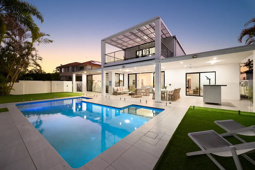 Helensvale 4房  Private Parkside Luxury in an Exclusive Gated Enclave