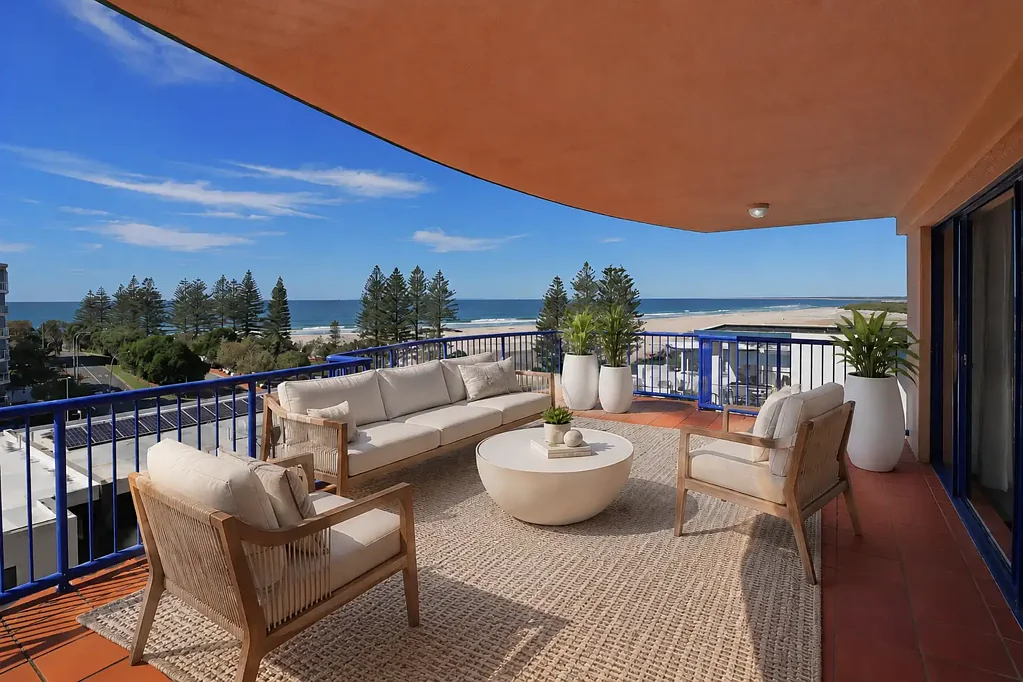 PENTHOUSE PERFECTION IN THE HEART OF CALOUNDRA