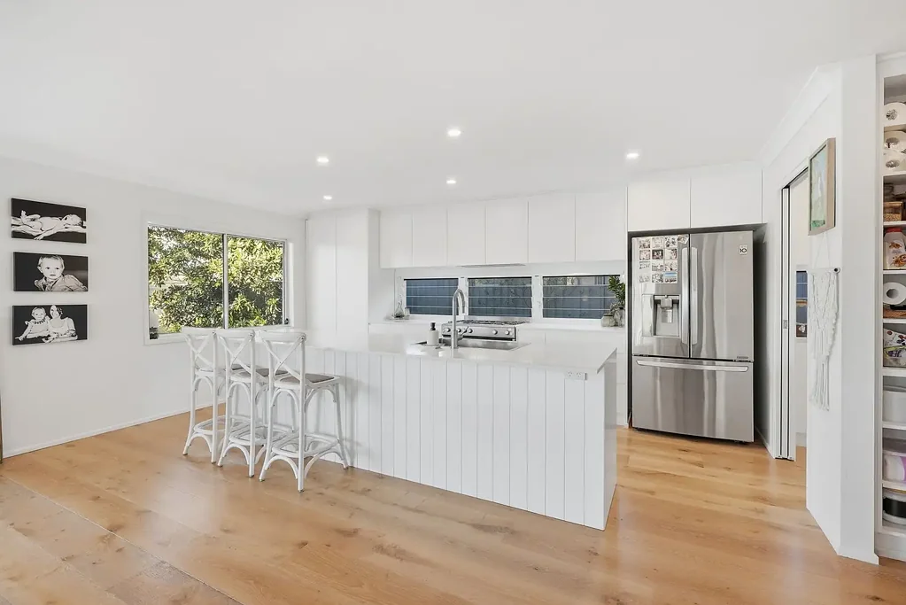 Palm Beach 4房  ALL OFFERS CONSIDERED PRIOR TO AUCTION!