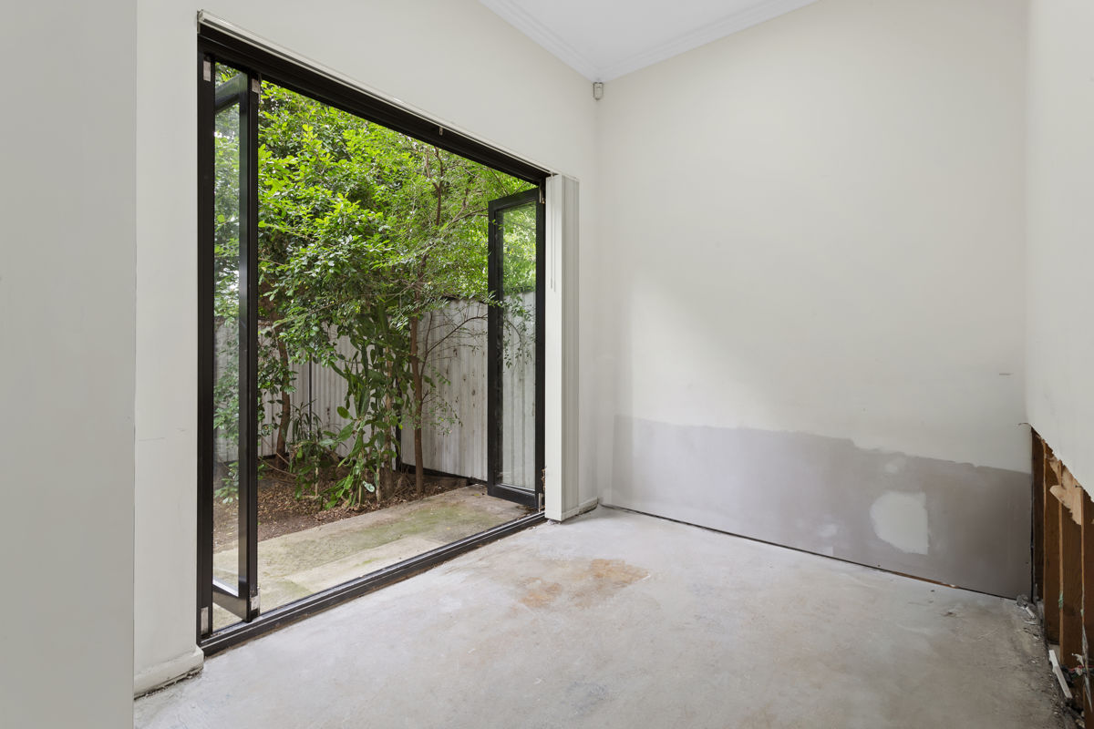 UNIT 4 14 HARRIS ST, HARRIS PARK NSW 2150, 0 Kuwarto, 0 Banyo, Townhouse