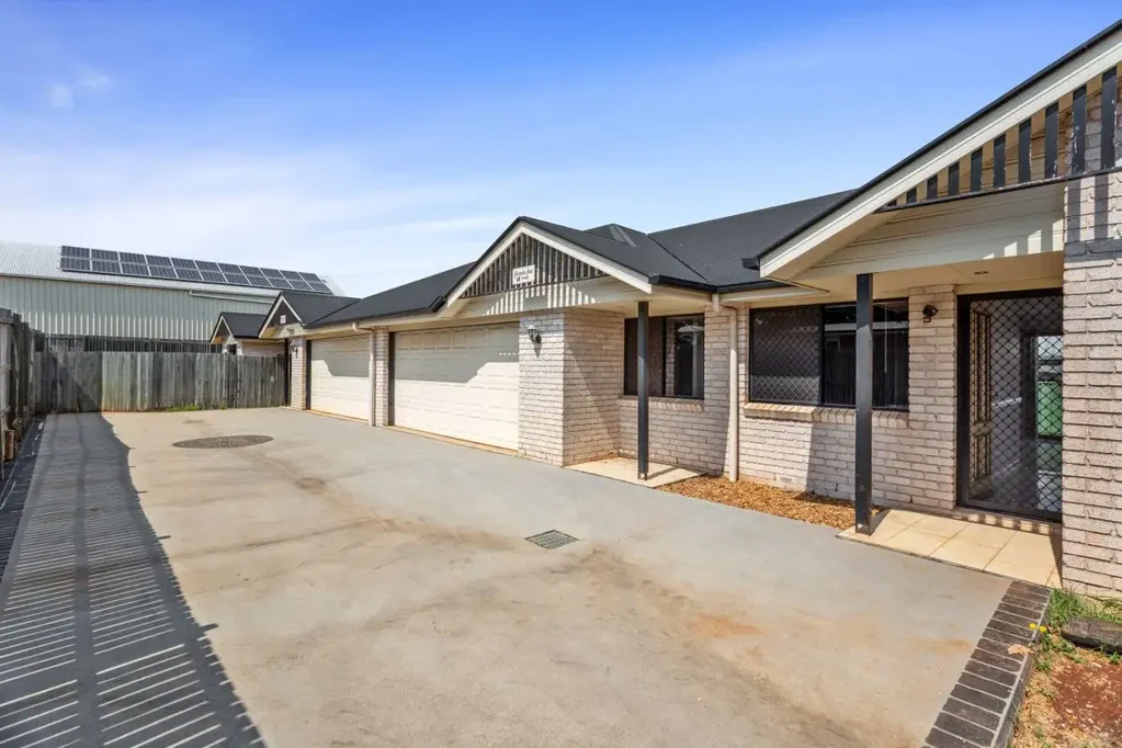 2/6a Healy Street, South Toowoomba, QLD 4350