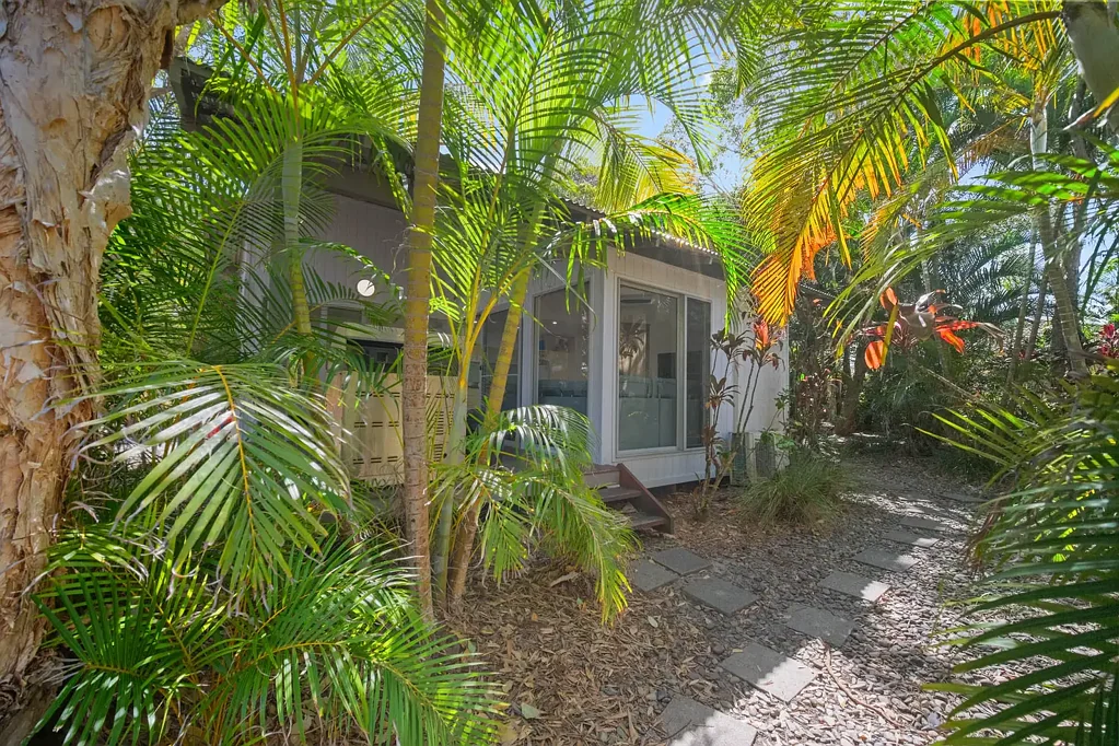 Boomerang Beach 2 Bedroom Mobys 50