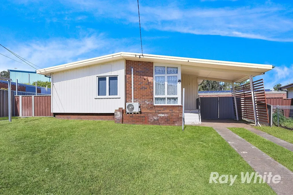 Family Home In Ideal Location