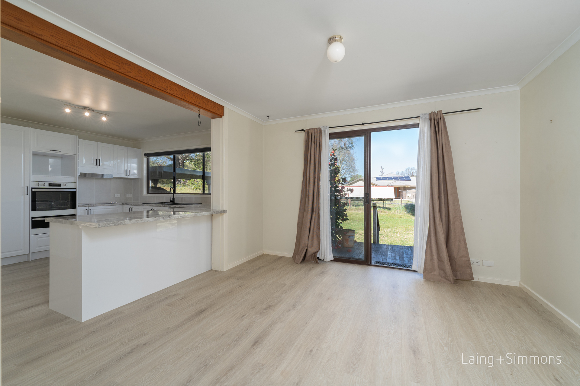 70 HILL ST, URALLA NSW 2358, 0 Schlafzimmer, 0 Badezimmer, House