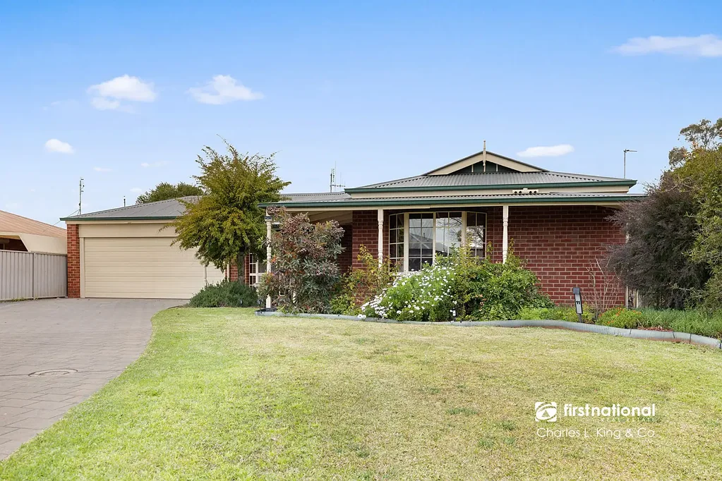 Moama 4房  Family Comfort in a Quiet Moama Court