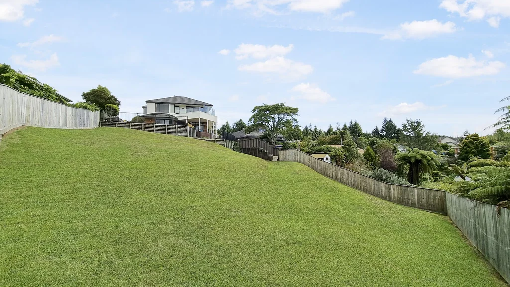 Springfield Build For Premium Lake Views.