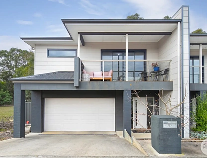 8 Lucia Crescent, Mount Clear, VIC 3350, 3 Kuwarto, 2 Banyo, House