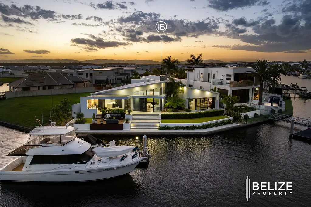 Jacobs Well 3ਬੈੱਡਰੂਮ Luxury Waterfront Masterpiece With Private Pontoon & Unmatched Lifestyle