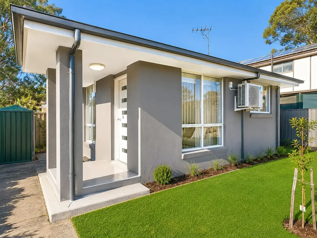 Stylish 2-Bedroom Granny Flat in a Convenient Minto Location