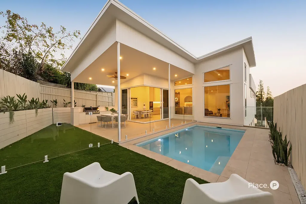 Coorparoo 5Kwarto Auction Onsite | Sat 17 Oct at 10am