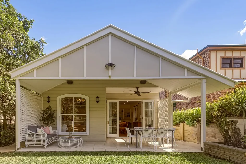 Wooloowin 3房 经典昆士兰魅力，为现代生活精心重塑 Classic Queensland Charm, Beautifully Reimagined for Modern Living