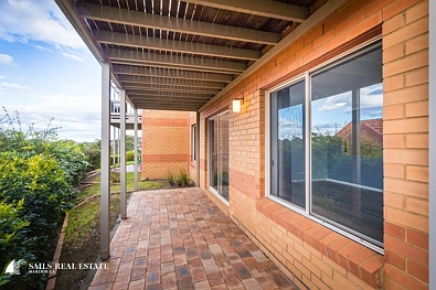 Merimbula 2 Slaapkamer Renovated, Move-In Ready & Minutes from Town