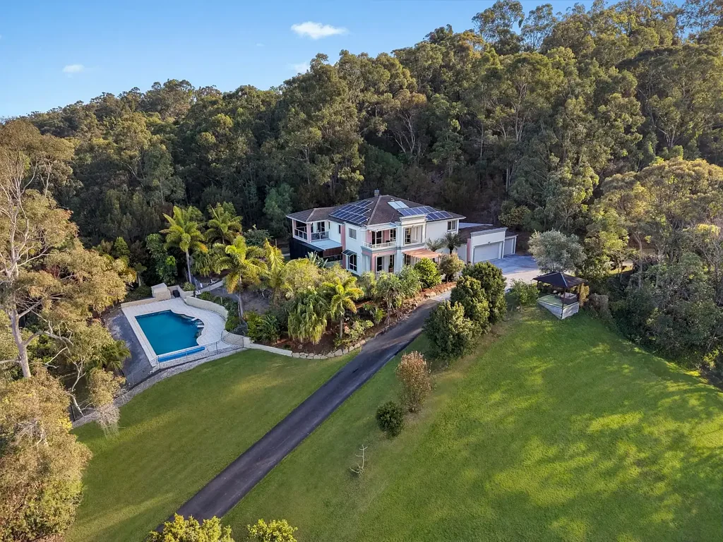 Upper Coomera 5Kwarto Private Rural Living with Panoramic Views and Exceptional Potential