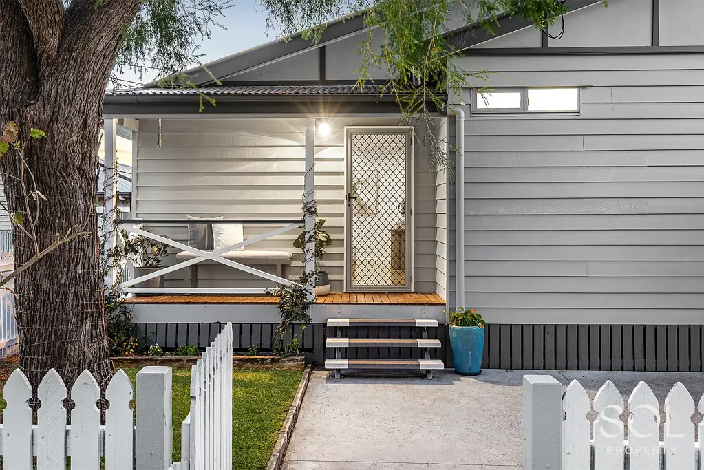 Boondall 4कमरा Beautifully Renovated Character Home with Flexible Family Living