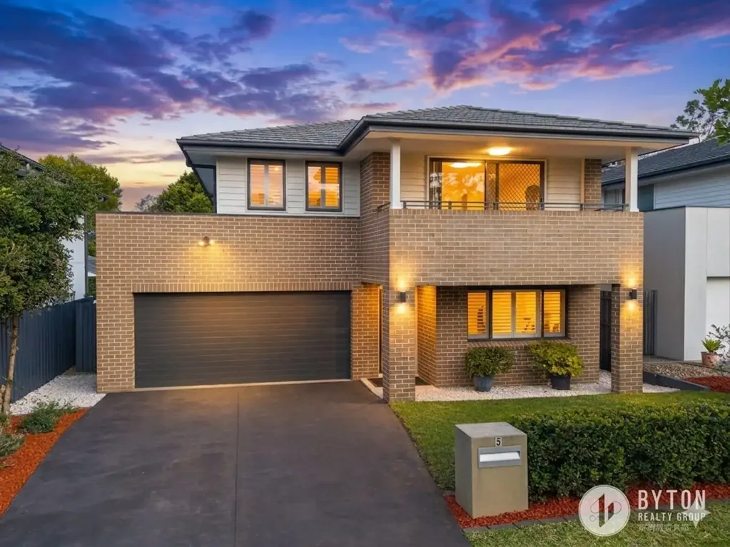 North Kellyville 5房  Spacious Renovated Family Home in a Prime Location