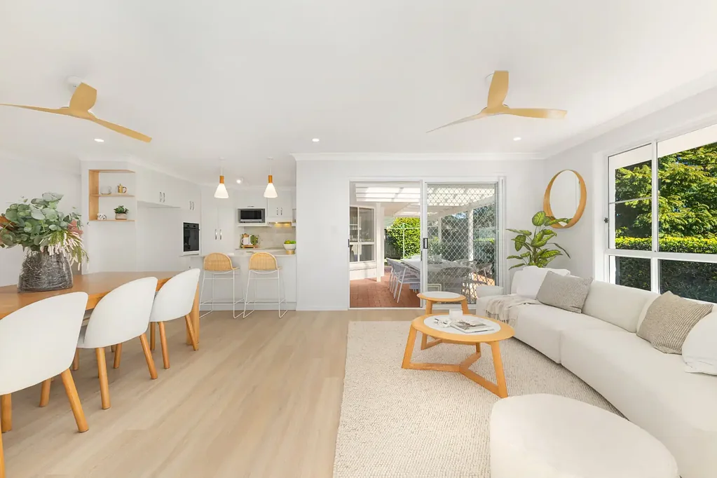 Alstonville 4 Slaapkamer Sensational lifestyle entertainer: totally reinvented for modern family living