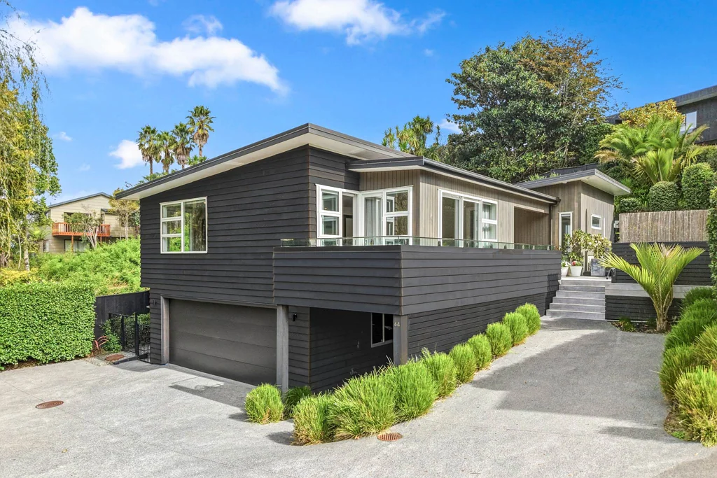 Castor Bay 4 Slaapkamer Coastal Location and Lifestyle - Westlake Zone
