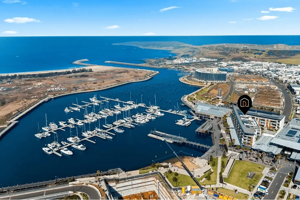 Shell Cove 2 Bedroom EXPERIENCE HARBOURSIDE ELEGANCE AT SHELL COVE MARINA!