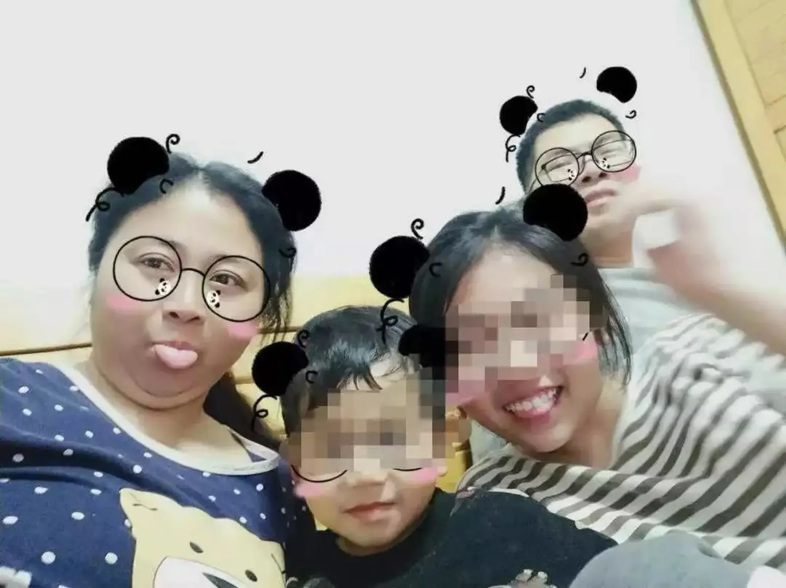 女教师到北京为女儿看病被定性为“上访”丈夫被撤职