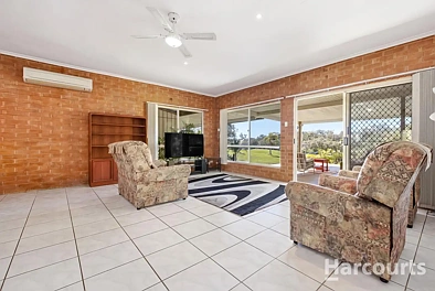 300 Pacific Haven Circuit, Pacific Haven, QLD 4659, 4房, 2浴, House