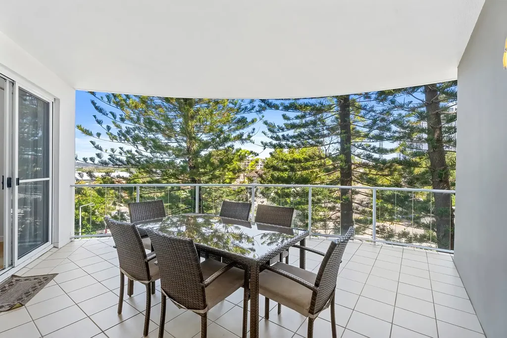 Varsity Lakes 1房  Contemporary 1 Bed + Study Apartment in the Heart of Varsity Lakes