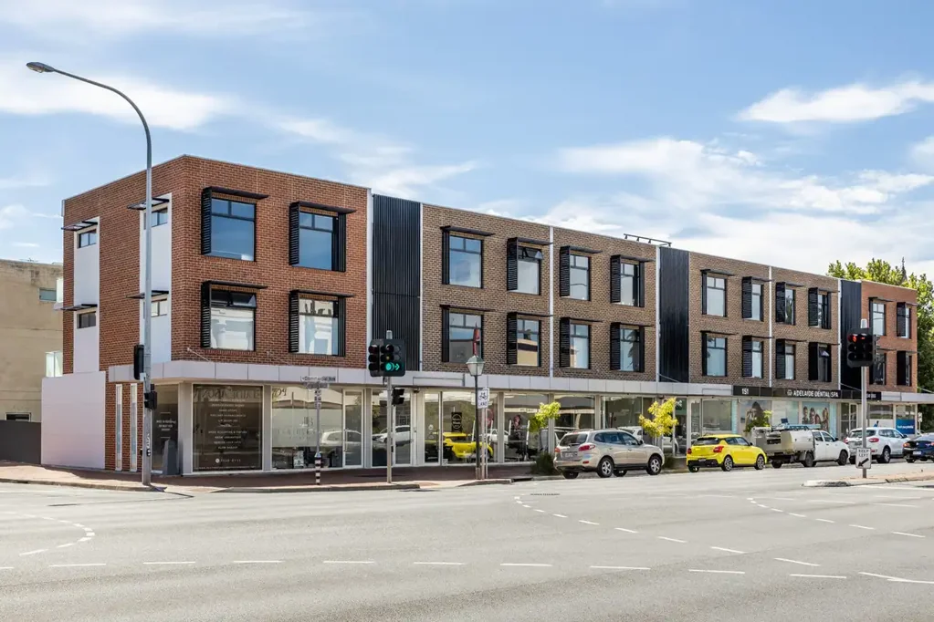 EXECUTIVE 2 BEDROOM APARTMENT
