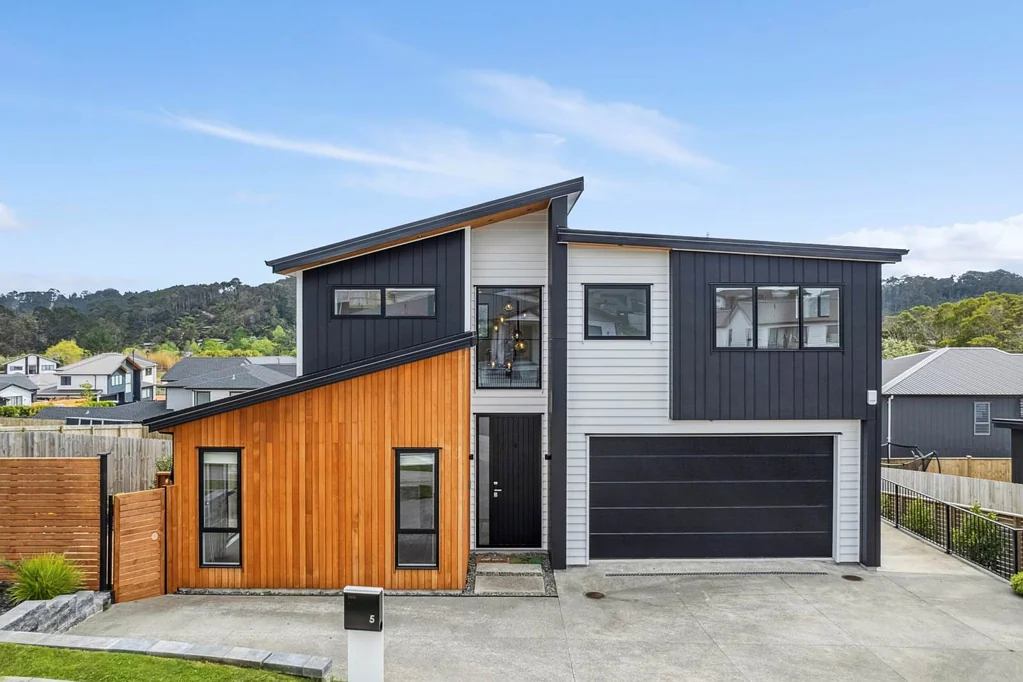 Swanson 6બેડરૂમ Your Dream Home Awaits in the Heart of Swanson!