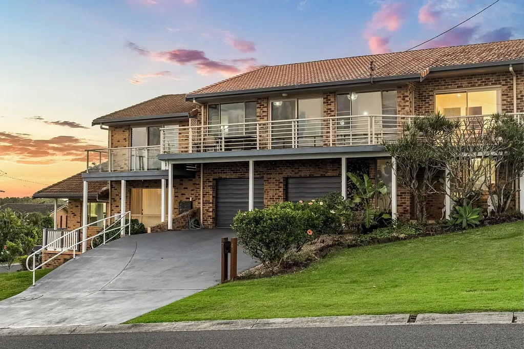East Ballina 6غرفة نوم Coastal Luxury with Panoramic Ocean Views & Flexible Dual Living