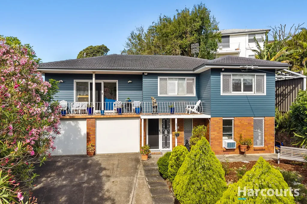 Merewether 5房  A Rare Dual-Living Opportunity in Merewether