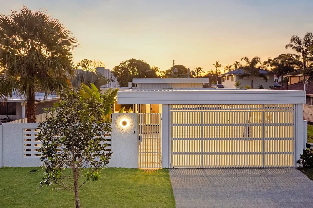 Palm Beach 4ਬੈੱਡਰੂਮ Contemporary Coastal Haven in the Heart of Palm Beach