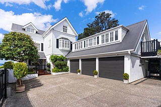 11 Kitchener Road, Takapuna, North Shore City