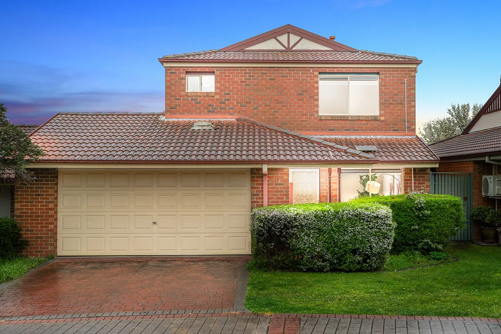 17 Sandon Circuit, Forest Hill, VIC 3131