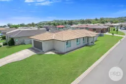 42 Orley Drive, Tamworth