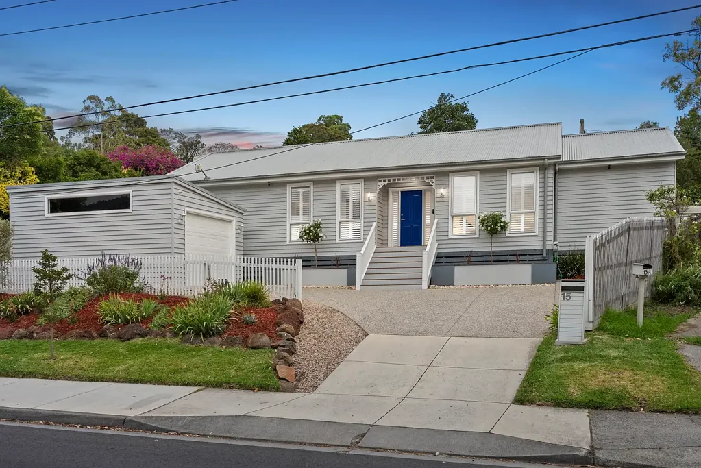 15 Francis Crescent, Ferntree Gully, VIC 3156