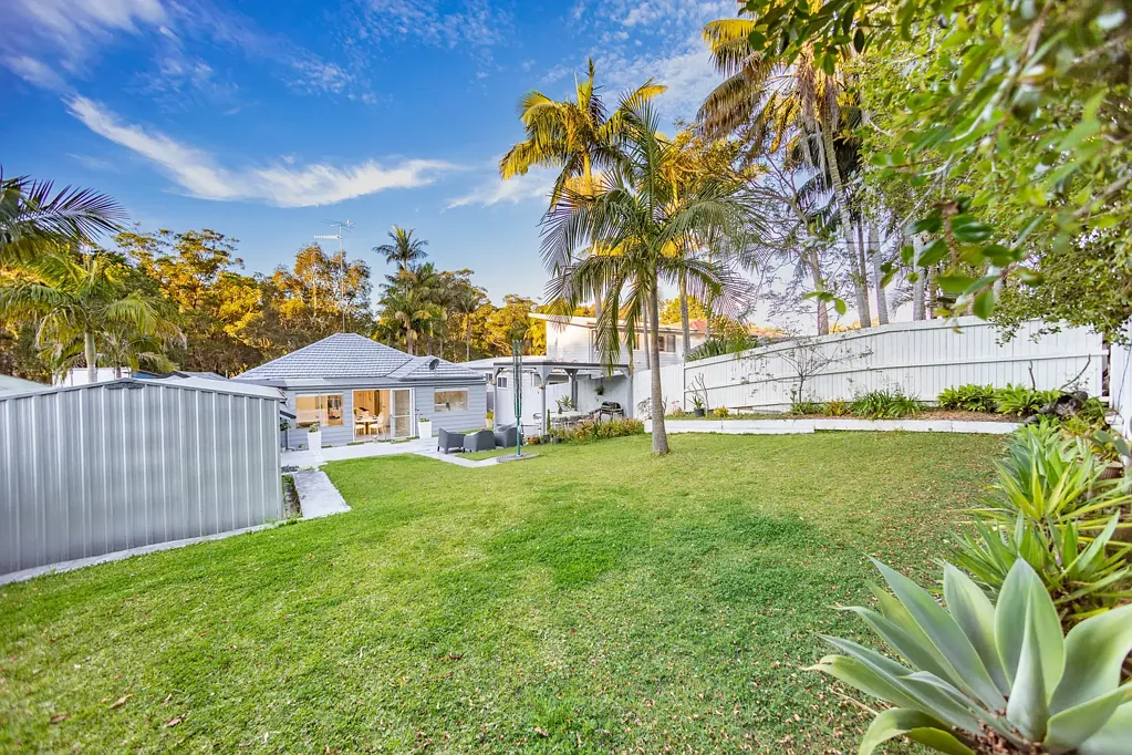 North Narrabeen 4 Bedroom Endless Potential On 682sqm With North-Easterly Aspect