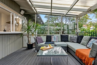 21 Hastings Road, Mairangi Bay, North Shore City