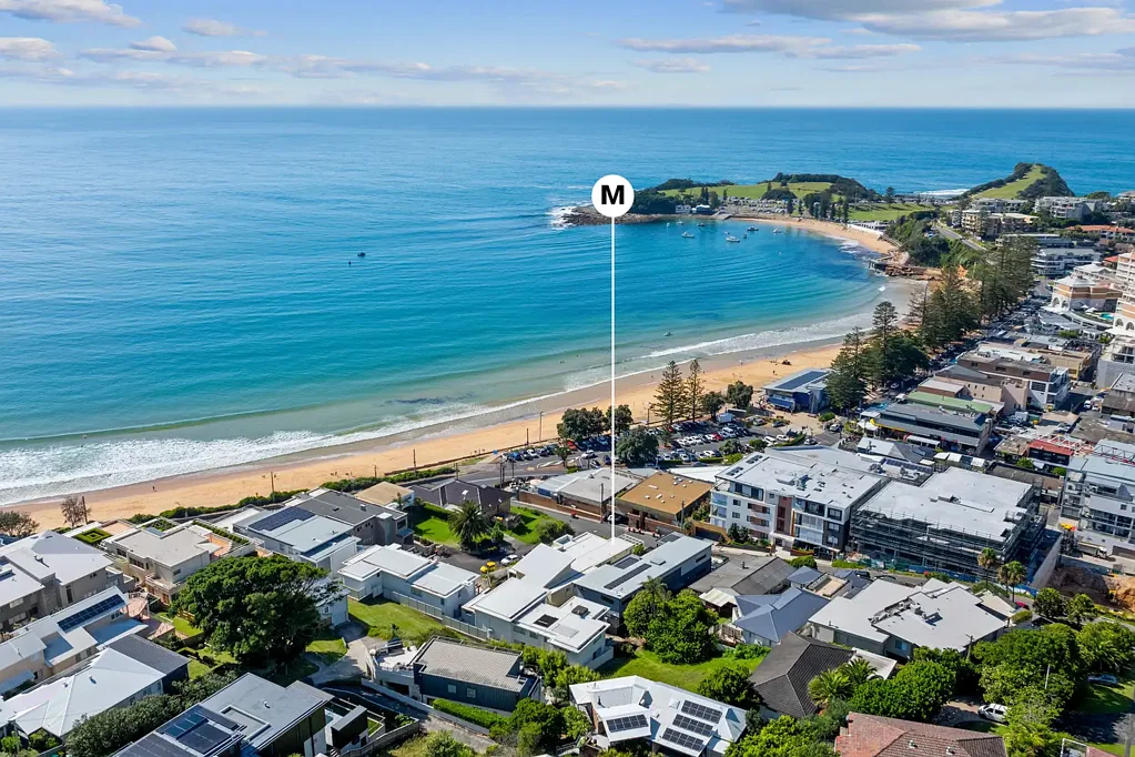 Terrigal 3ห้องนอน Premium penthouse address in one of Terrigal’s most prestigious streets, only metres to the sand