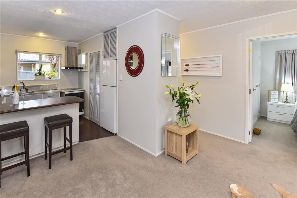 2/39 Challen Close, Conifer Grove, Auckland - Papakura, 2房, 1浴