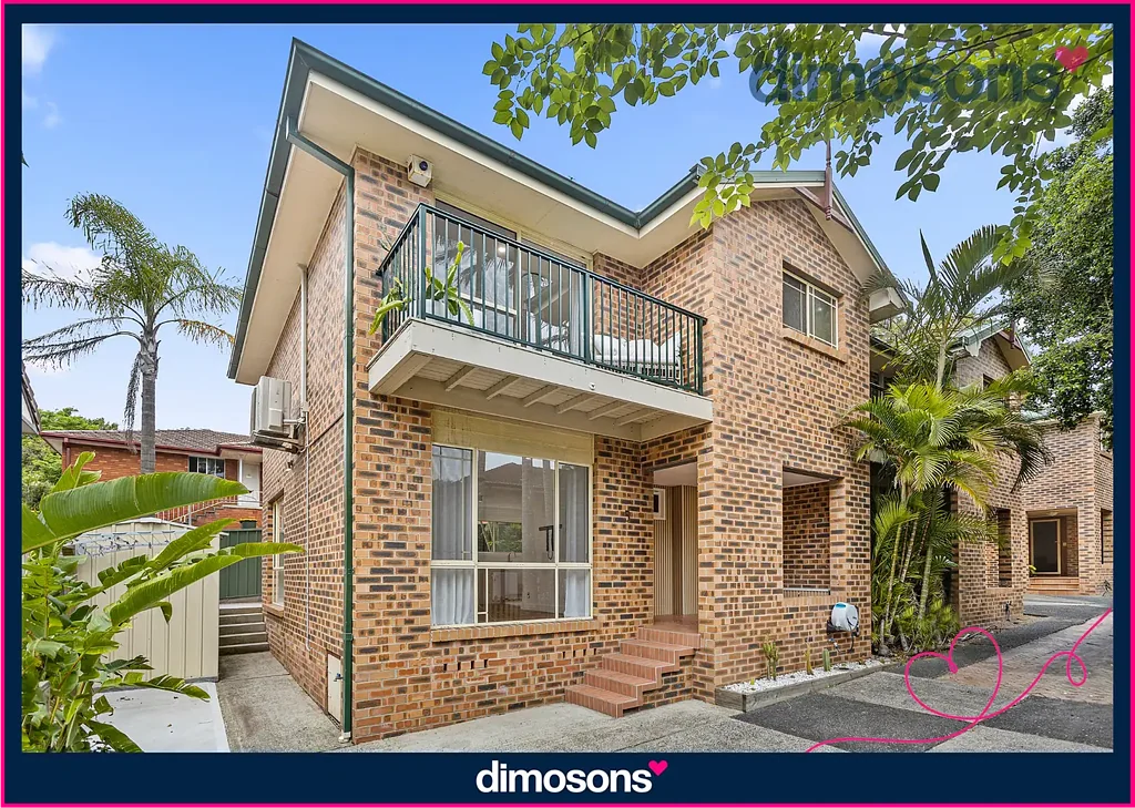 Keiraville 3房 宁静绿树成荫 私密港湾 精美翻新 现代海滨风格 宽敞生活区 自然采光 便利学区 dimosons | for sale with 🩷